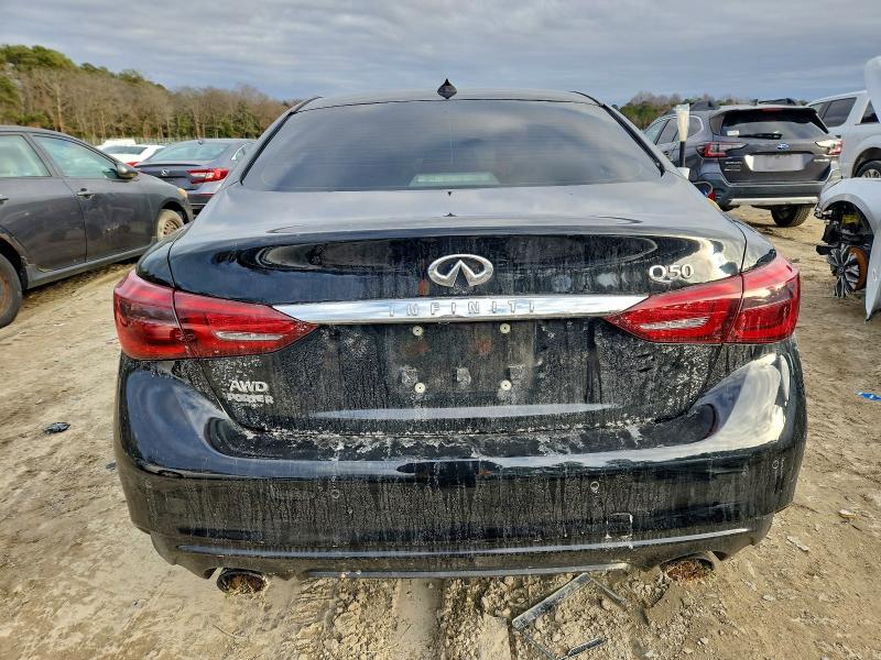 95127985 :رقم المزاد ، JN1EV7AR7JM439738 vin ، 2018 Infiniti Q50 Luxe مزاد بيع