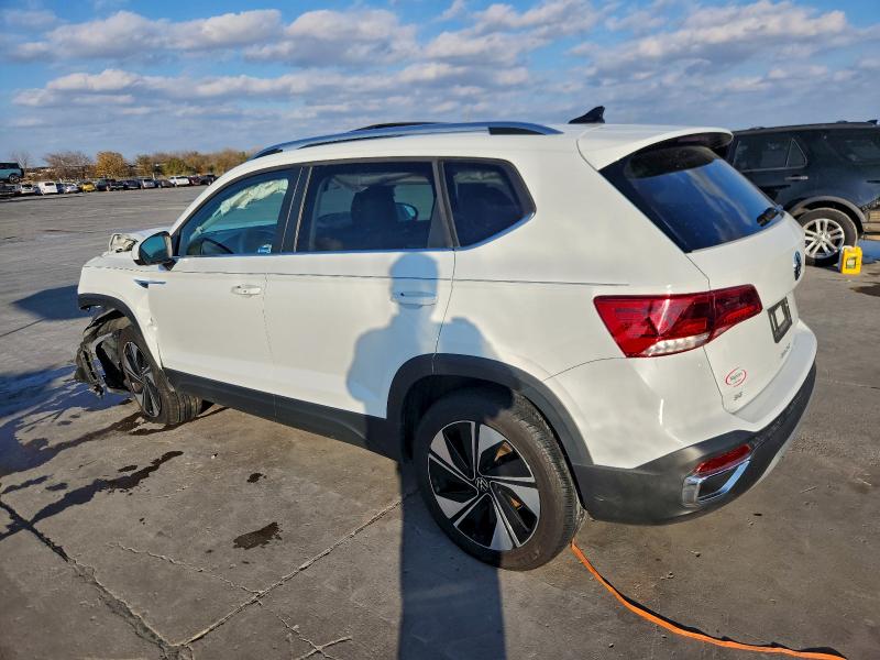 98077145 :رقم المزاد ، 3VVVX7B24PM363547 vin ، 2023 Volkswagen Taos Se مزاد بيع