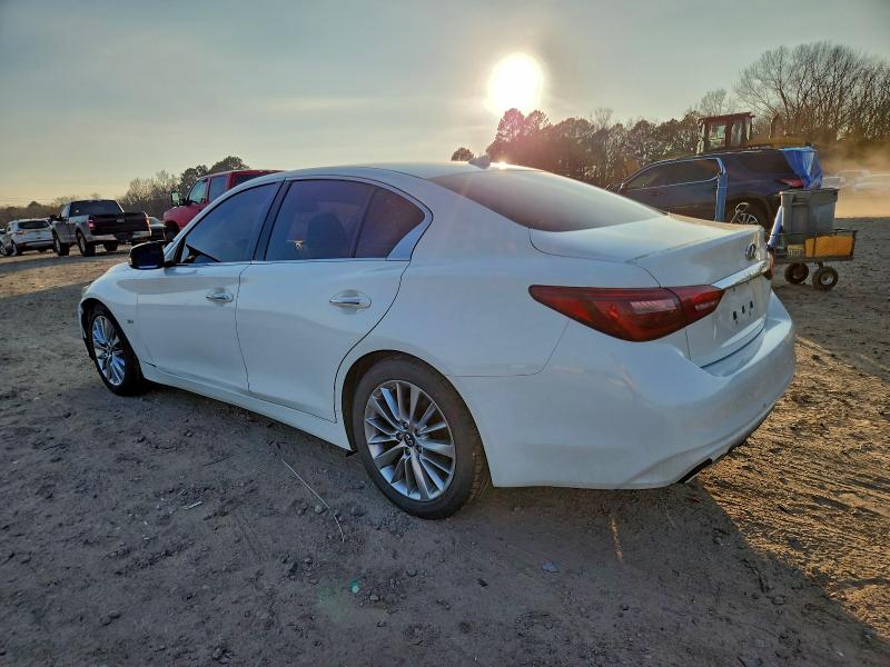 Продажа на аукционе авто 2018 Infiniti Q50 Luxe, vin: JN1EV7AP9JM356570, номер лота: 97728425