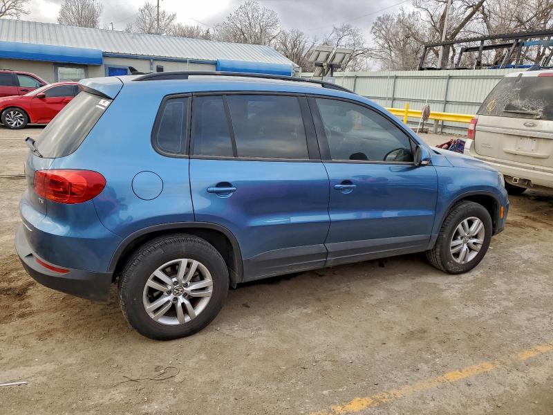 2017 Volkswagen Tiguan მანქანა იყიდება აუქციონზე, vin: WVGAV7AX3HK024220, აუქციონის ნომერი: 98017495