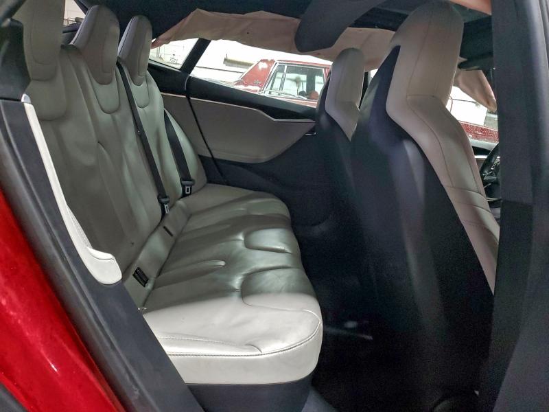 94986965 :رقم المزاد ، 5YJSA1V43FF097373 vin ، 2015 Tesla Model S P9 مزاد بيع