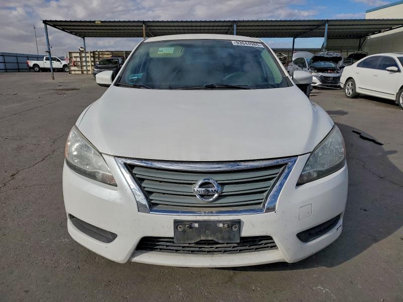 Продажа на аукционе авто 2015 Nissan Sentra, vin: 3N1AB7AD0FL617826, номер лота: 93044985