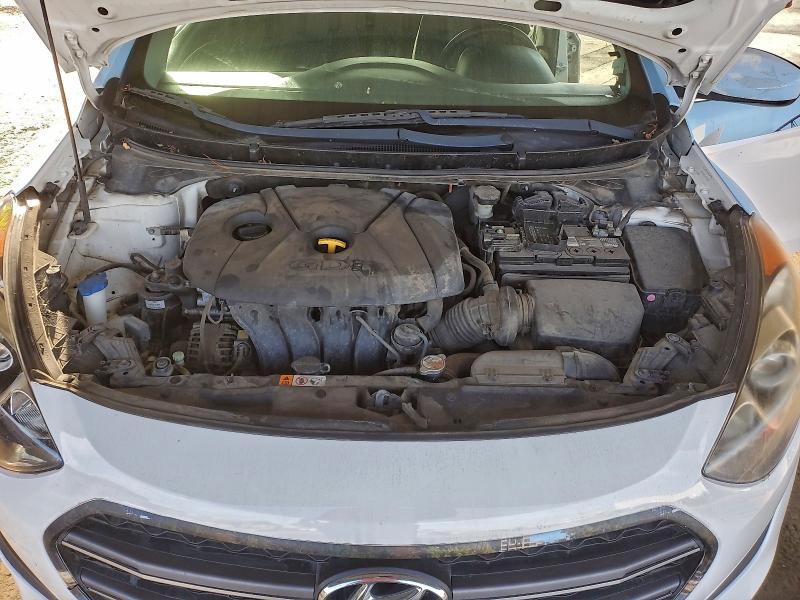 2017 Hyundai Elantra Gt მანქანა იყიდება აუქციონზე, vin: KMHD35LH7HU381529, აუქციონის ნომერი: 97357815