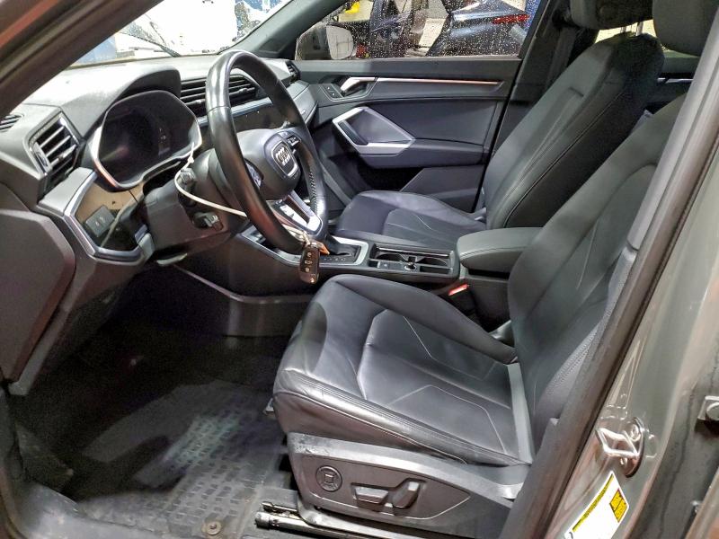 96440425 :رقم المزاد ، WA1BECF36L1106684 vin ، 2020 Audi Q3 مزاد بيع