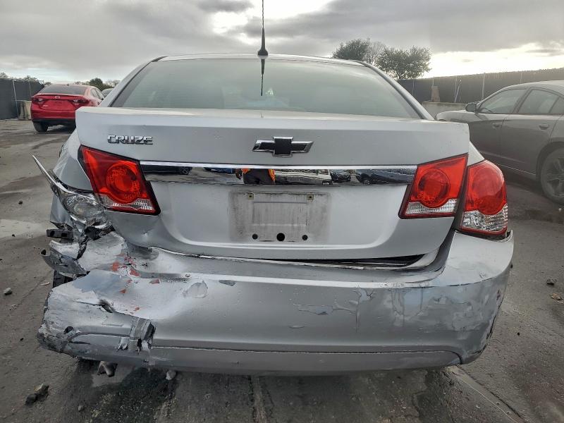 97720075 :رقم المزاد ، 1G1PA5SH5D7245524 vin ، 2013 Chevrolet Cruze Ls مزاد بيع