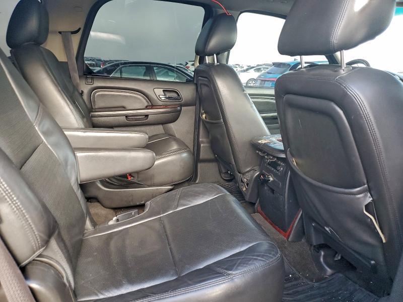 2014 Cadillac Escalade P მანქანა იყიდება აუქციონზე, vin: 1GYS4CEF5ER113919, აუქციონის ნომერი: 94944185
