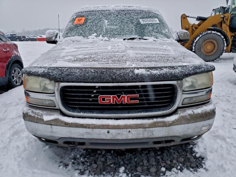 96050605 :رقم المزاد ، 3GKFK16T71G109195 vin ، 2001 Gmc Yukon Xl مزاد بيع