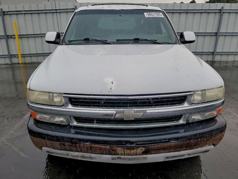 98631985 :رقم المزاد ، 1GNEC13Z92R235094 vin ، 2002 Chevrolet Tahoe مزاد بيع