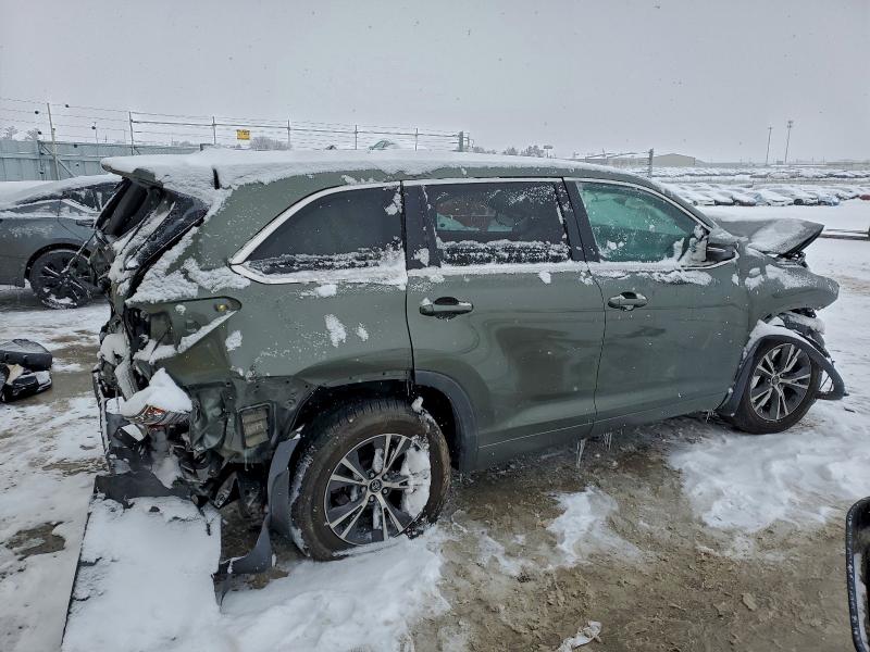 Продажа на аукционе авто 2018 Toyota Highlander, vin: 5TDBZRFH1JS485666, номер лота: 93787925