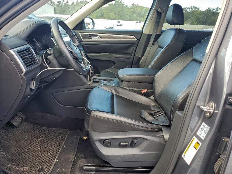97238105 :رقم المزاد ، 1V2DR2CA4JC525195 vin ، 2018 Volkswagen Atlas مزاد بيع