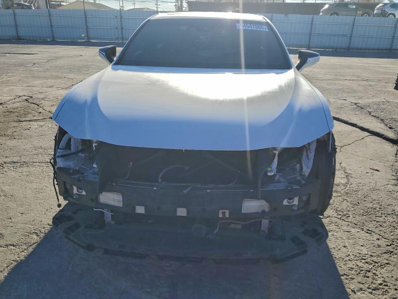 94547865 :رقم المزاد ، 58ADA1C10MU005890 vin ، 2021 Lexus Es مزاد بيع