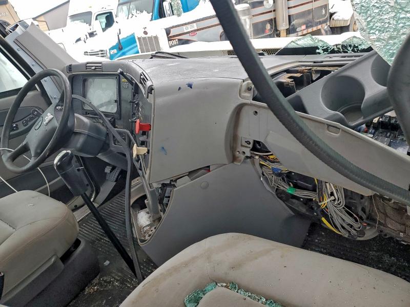 93103225 :رقم المزاد ، 1FUJA6CK78DZ67073 vin ، 2008 Freightliner Columbia مزاد بيع