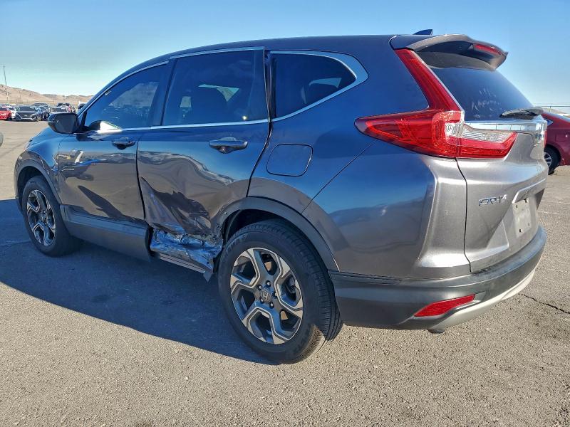 Продаж на аукціоні авто 2018 Honda Cr-v, vin: 7FARW2H51JE019438, номер лоту: 97222325