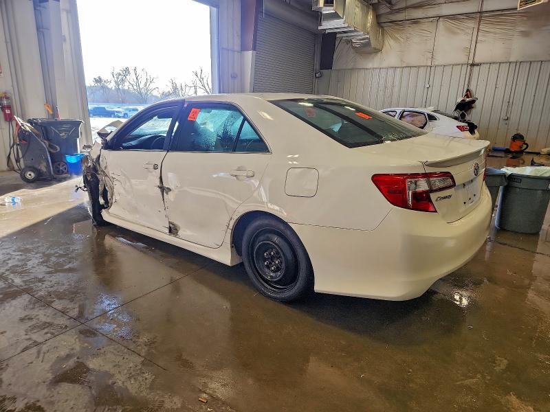 96669945 :رقم المزاد ، 4T1BF1FK1EU325600 vin ، 2014 Toyota Camry مزاد بيع
