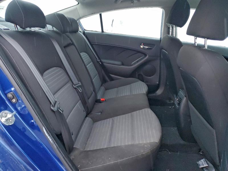 94697845 :رقم المزاد ، 3KPFL4A83HE004656 vin ، 2017 Kia Forte مزاد بيع