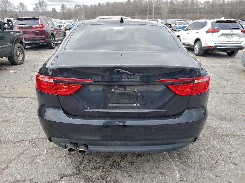 98441215 :رقم المزاد ، SAJBD4BN9HCY32252 vin ، 2017 Jaguar Xf Premium مزاد بيع