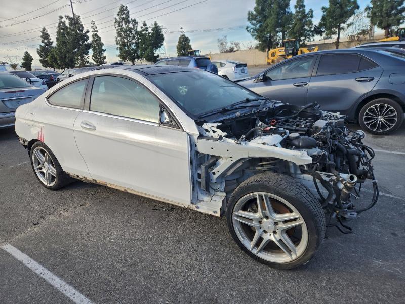 Продаж на аукціоні авто 2013 Mercedes-benz C, vin: WDDGJ4HBXDG053347, номер лоту: 98021965