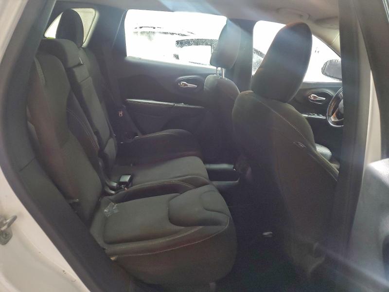 95276935 :رقم المزاد ، 1C4PJLCB0FW657560 vin ، 2015 Jeep Cherokee مزاد بيع