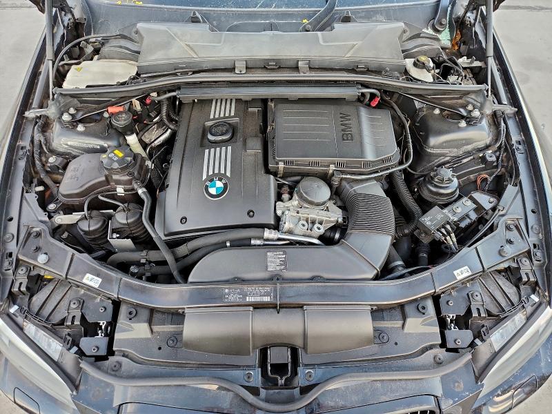2013 Bmw 335 მანქანა იყიდება აუქციონზე, vin: WBADX1C53DJ128756, აუქციონის ნომერი: 98233385
