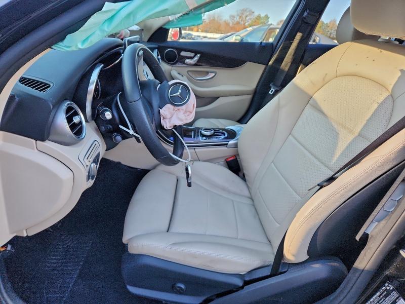 2017 Mercedes-benz C მანქანა იყიდება აუქციონზე, vin: 55SWF4JB4HU210886, აუქციონის ნომერი: 96752045