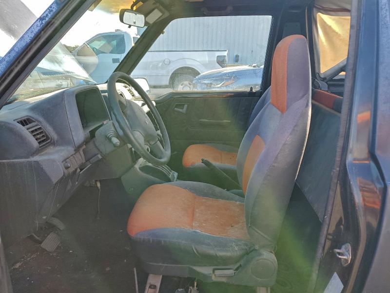 1993 Geo Tracker მანქანა იყიდება აუქციონზე, vin: 2CNBE18U0P6906928, აუქციონის ნომერი: 93800445