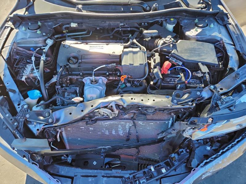98180335 :رقم المزاد ، 1HGCR2F32HA261878 vin ، 2017 Honda Accord مزاد بيع