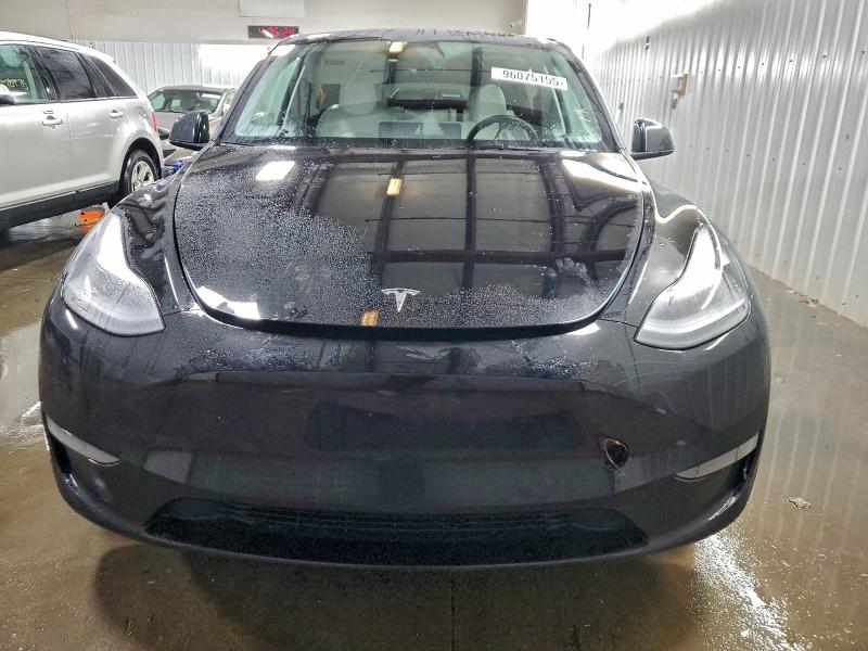 2023 Tesla Model Y მანქანა იყიდება აუქციონზე, vin: 7SAYGAEE2PF688347, აუქციონის ნომერი: 96075155