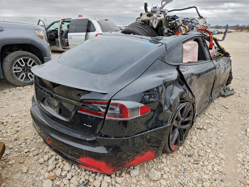 97204205 :رقم المزاد ، 5YJSA1E60MF436041 vin ، 2021 Tesla Model S مزاد بيع