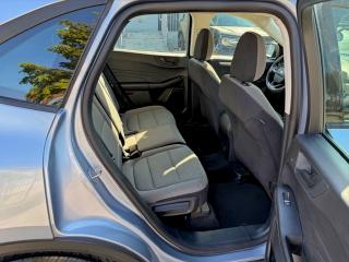 Продажа на аукционе авто 2022 Ford Escape S, vin: 1FMCU0F66NUB62157, номер лота: 98205035