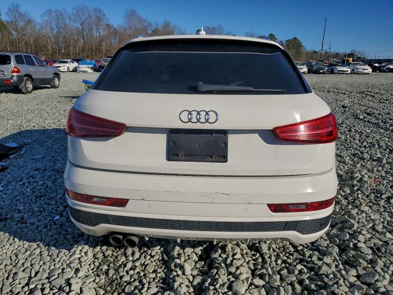 97575755 :رقم المزاد ، WA1JCCFS0JR030984 vin ، 2018 Audi Q3 مزاد بيع