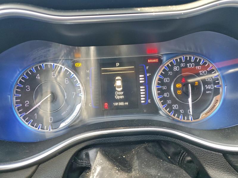 2015 Chrysler 200 მანქანა იყიდება აუქციონზე, vin: 1C3CCCAB9FN641606, აუქციონის ნომერი: 95734485