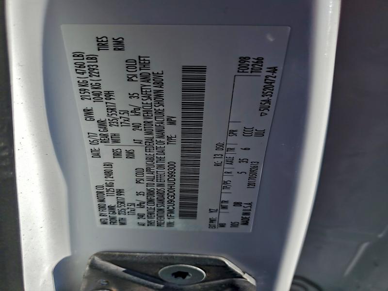 94177525 :رقم المزاد ، 1FMCU9GD0HUD99300 vin ، 2017 Ford Escape مزاد بيع