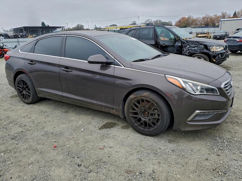 95716345 :رقم المزاد ، 5NPE24AF1FH228451 vin ، 2015 Hyundai Sonata مزاد بيع