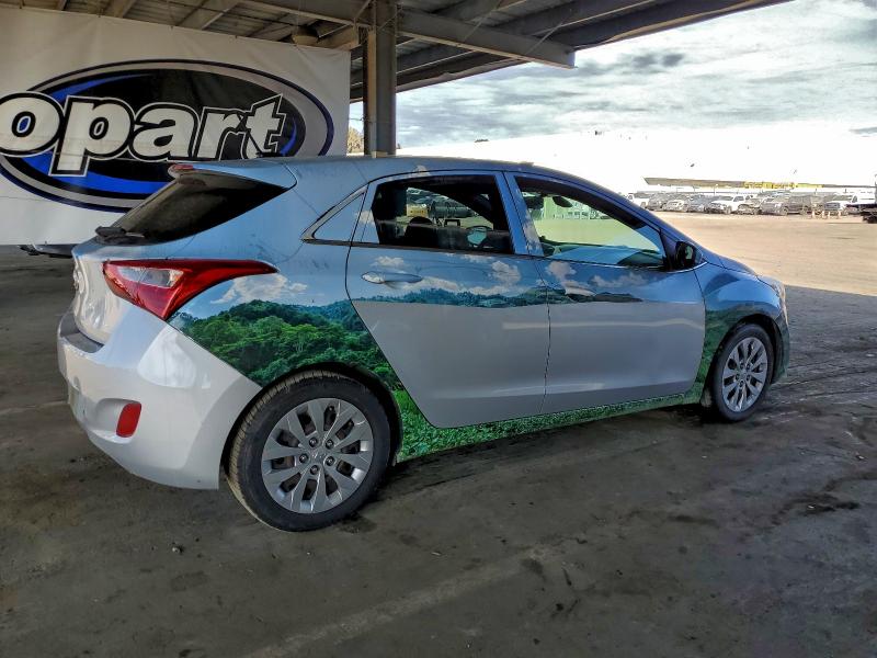 Продаж на аукціоні авто 2017 Hyundai Elantra Gt, vin: KMHD35LH4HU383190, номер лоту: 97374195