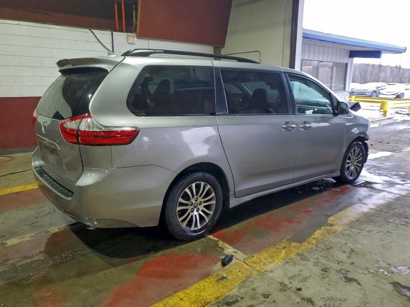 Продажа на аукционе авто 2018 Toyota Sienna, vin: 5TDYZ3DC5JS930232, номер лота: 56465106