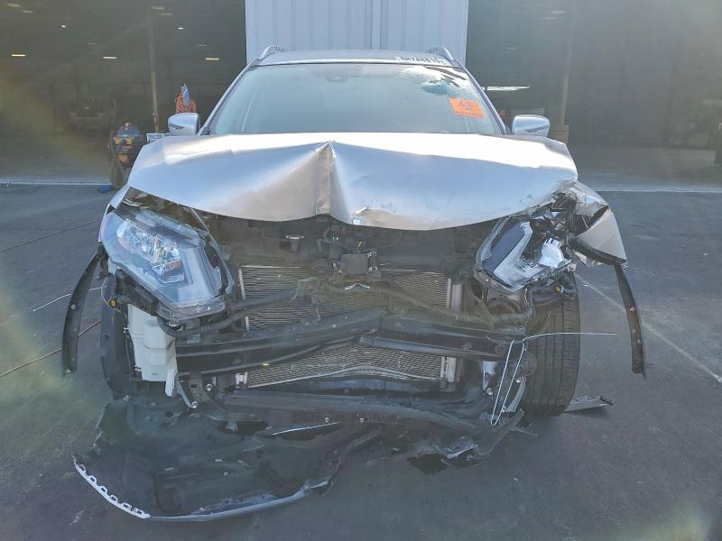 98248815 :رقم المزاد ، KNMAT2MT1KP531181 vin ، 2019 Nissan Rogue مزاد بيع