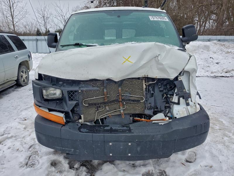 Продажа на аукционе авто 2015 Chevrolet Express G2, vin: 1GCWGFFF1F1247163, номер лота: 97976095