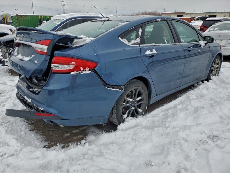 94028675 :رقم المزاد ، 3FA6P0H7XJR239327 vin ، 2018 Ford Fusion مزاد بيع