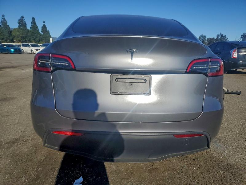 94926075 :رقم المزاد ، 7SAYGDED1RF195383 vin ، 2024 Tesla Model Y مزاد بيع