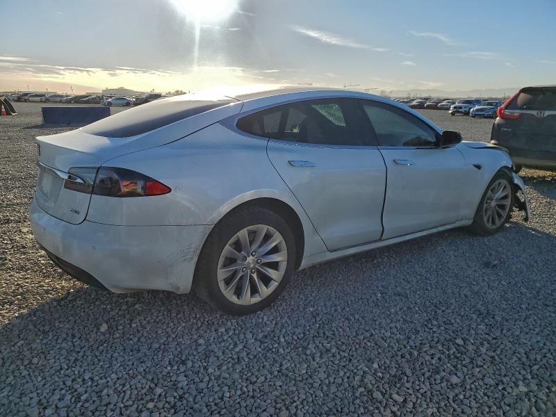 Продаж на аукціоні авто 2018 Tesla Model S, vin: 5YJSA1E26JF295517, номер лоту: 96970795