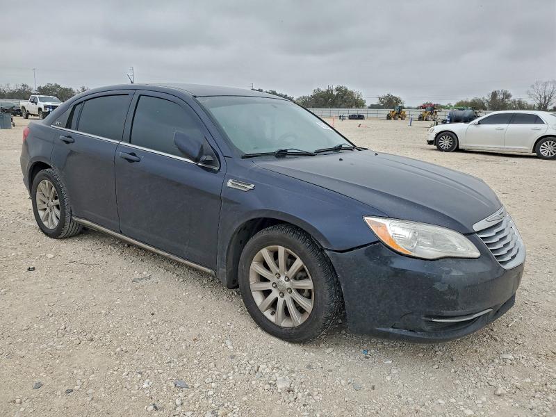 Продажа на аукционе авто 2012 Chrysler 200, vin: 1C3CCBAB4CN135509, номер лота: 95094065