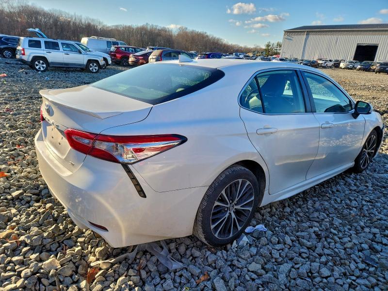 94344085 :رقم المزاد ، 4T1G11AK2LU907035 vin ، 2020 Toyota Camry مزاد بيع