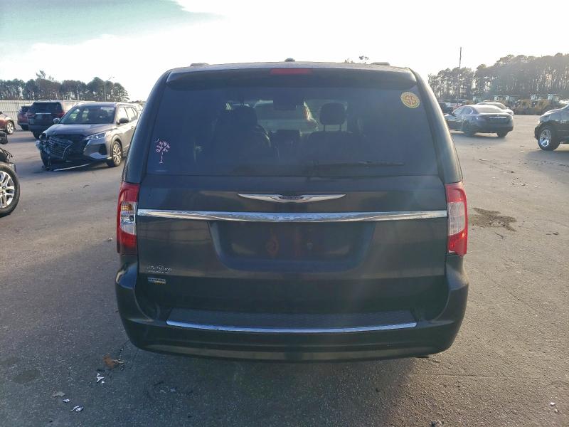 96454745 :رقم المزاد ، 2C4RC1BG2GR147905 vin ، 2016 Chrysler Town & Country مزاد بيع