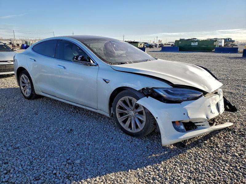 Продаж на аукціоні авто 2018 Tesla Model S, vin: 5YJSA1E26JF295517, номер лоту: 96970795