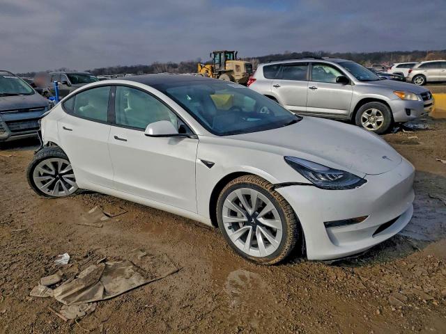 Продажа на аукционе авто 2022 Tesla Model 3, vin: 5YJ3E1EB2NF153809, номер лота: 95848105