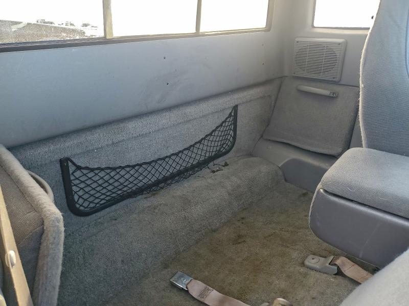 97389495 :رقم المزاد ، 4F4DR17X6TTM29640 vin ، 1996 Mazda B4000 مزاد بيع