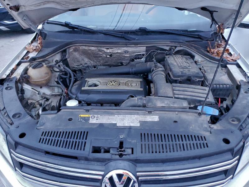 94711315 :رقم المزاد ، WVGAV7AX9HK022794 vin ، 2017 Volkswagen Tiguan مزاد بيع