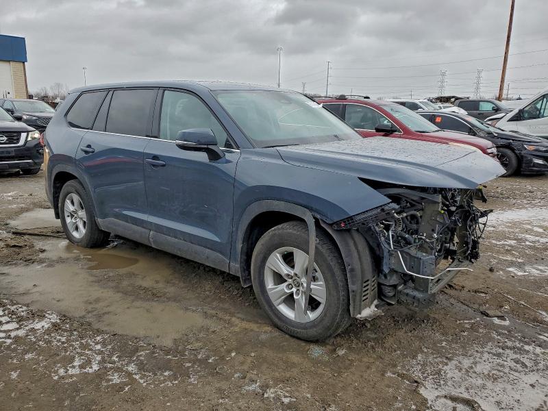 Продажа на аукционе авто 2025 Toyota Grand High, vin: 5TDAAAA5XSS030060, номер лота: 97617455