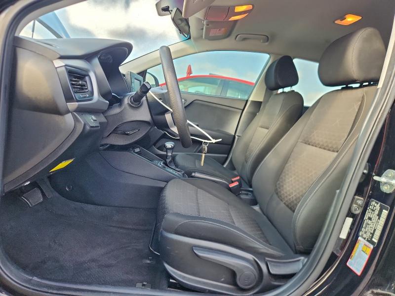 98605745 :رقم المزاد ، 3KPA24AB0KE254386 vin ، 2019 Kia Rio S مزاد بيع