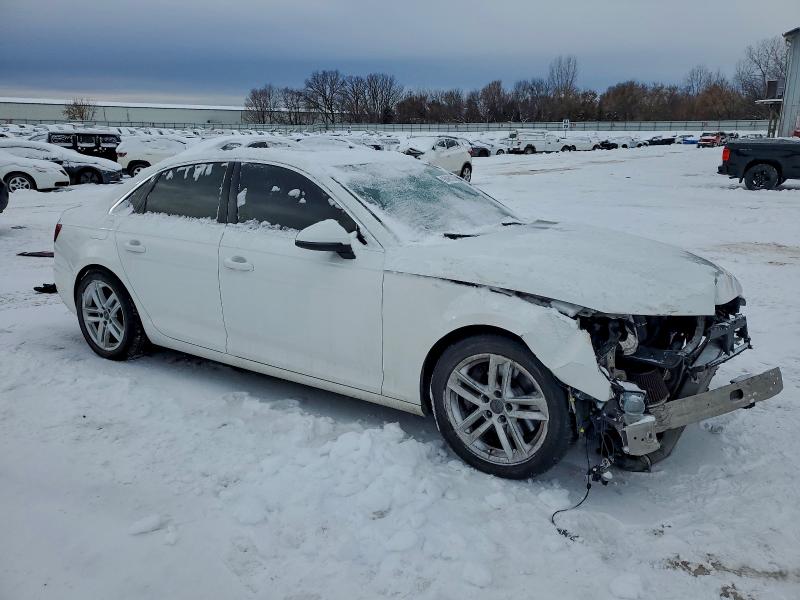 Продажа на аукционе авто 2017 Audi A4, vin: WAUANAF46HN021663, номер лота: 96496135
